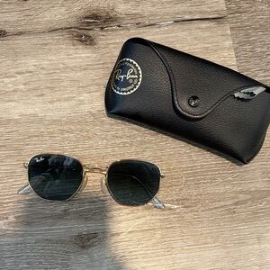 Ray-Ban Classic Gold Frame Sunglasses